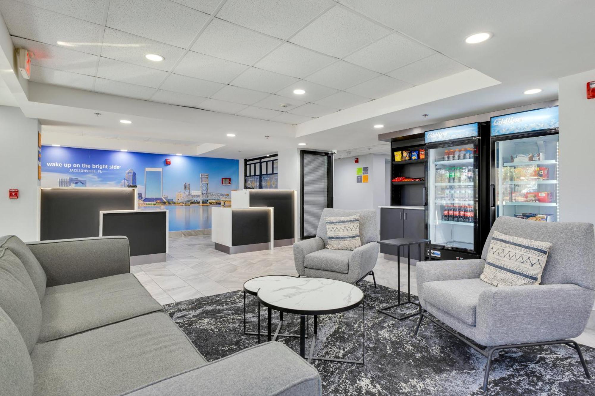 La Quinta Inn & Suites By Wyndham Jacksonville Mandarin Exterior photo
